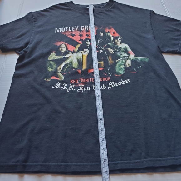 Motley Crue 'Sin Club Member' Red, White & Crue Band Graphic Tee / Size M - Picture 11 of 11